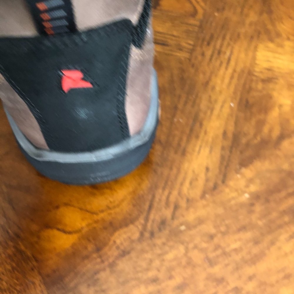 Brand New With Tags Stylish ECCO Boots - Picture 7 of 16